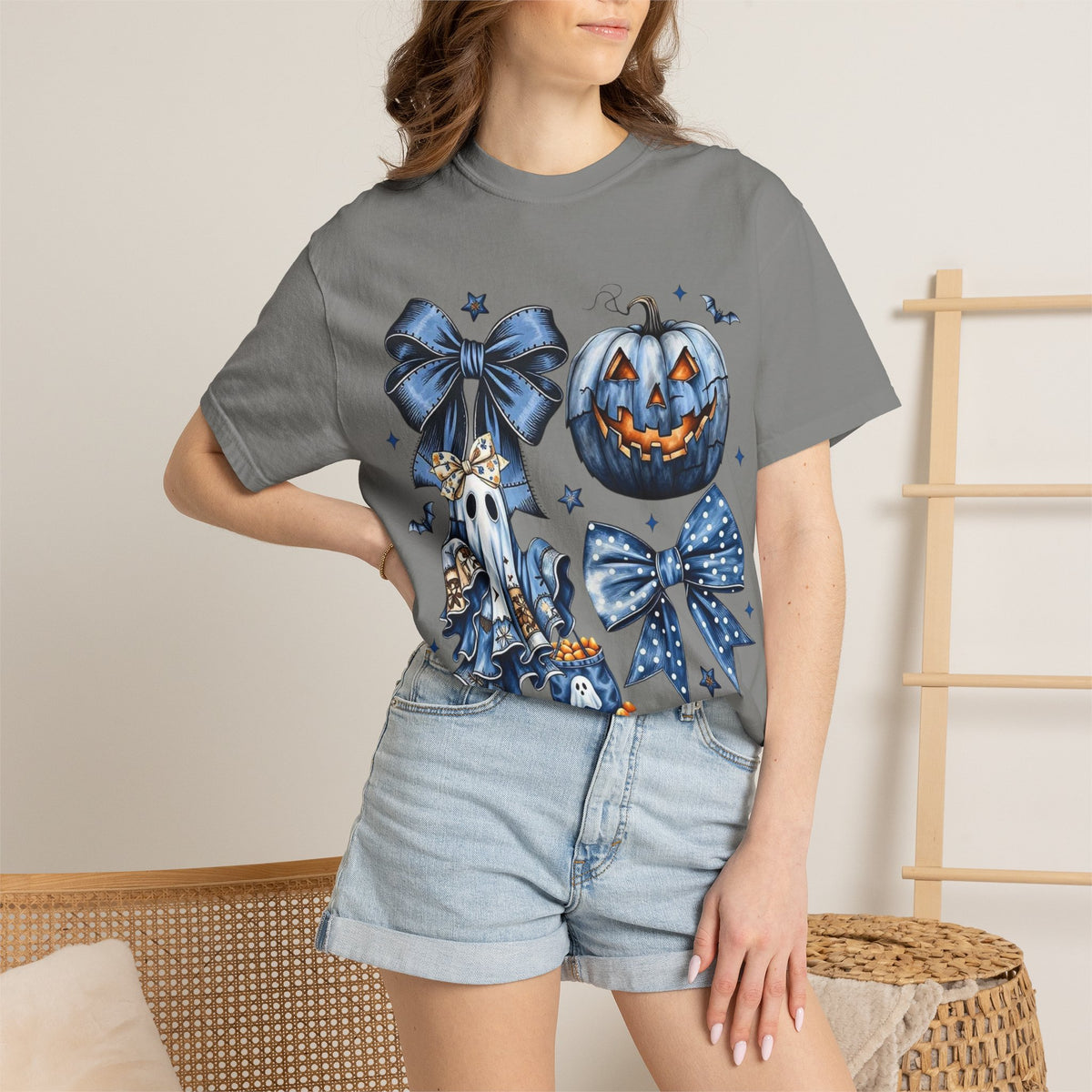 Halloween Blue Pumpkin & Ghost Graphic T-Shirt — Cute Spooky Bow Design
