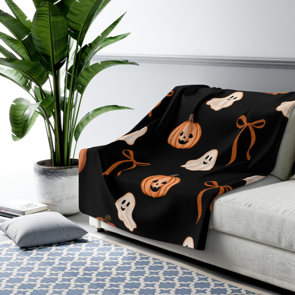 Halloween Sherpa Blanket — Cute Ghosts & Jack-o'-Lanterns Fleece Throw